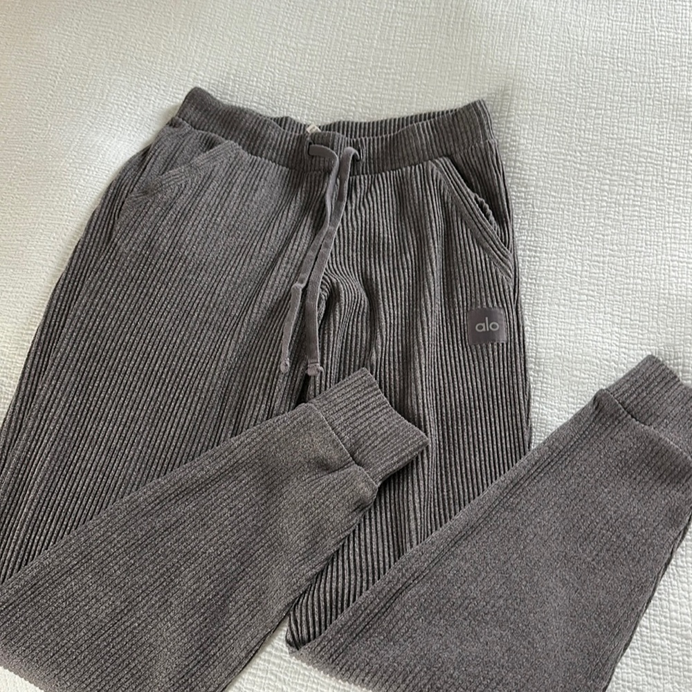 Alo Yoga Muse Sweatpant Gray Joggers Size S